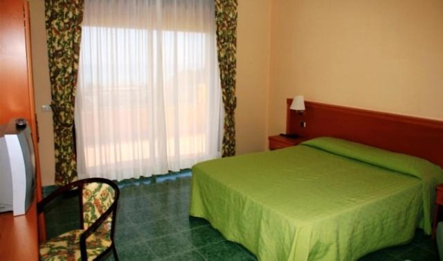 Conte Di Cabrera Hotel Club Поцало Екстериор снимка